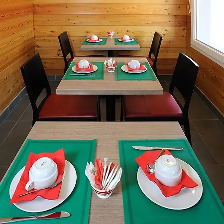Séjours&affaires Genève Les Rives Du Léman Appart hôtel 2*