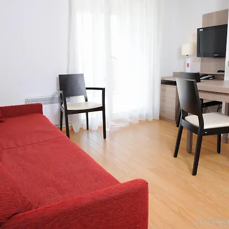 Sejours & Affaires Geneve Les Rives Du Leman Aparthotel 2*