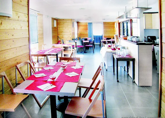 Sejours & Affaires Geneve Les Rives Du Leman Apart-hotel 2*